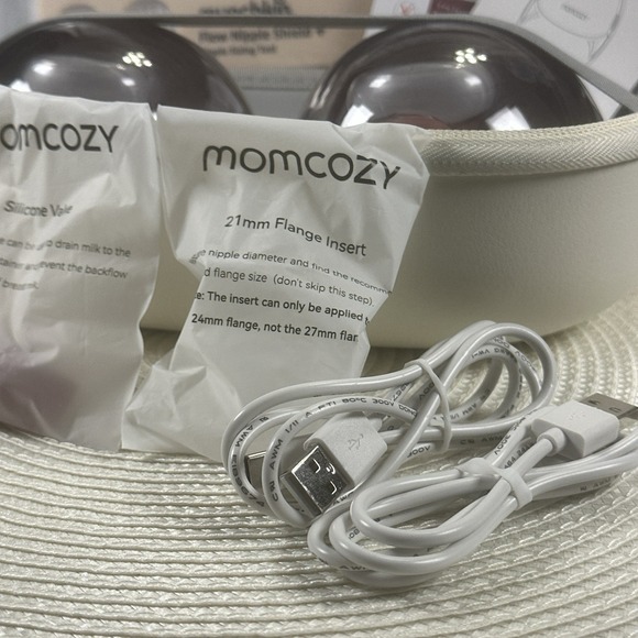 Momcozy Mobile Flow  Hands-Free Breast Pump - Open Box - Picture 11 of 16